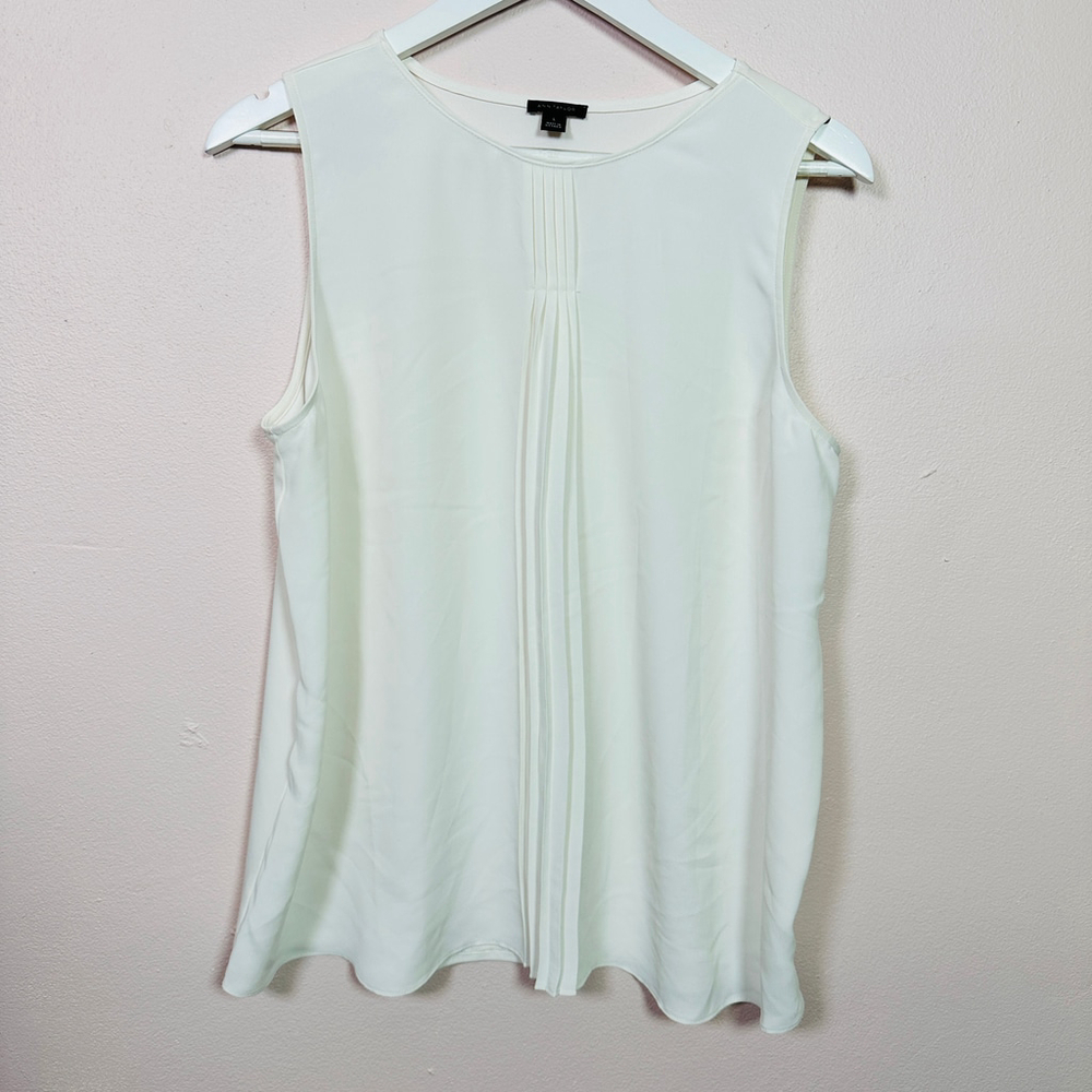 Ann Taylor Ivory Sleeveless Pleated Front Tank